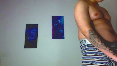 bruce_max live cam on Cam4