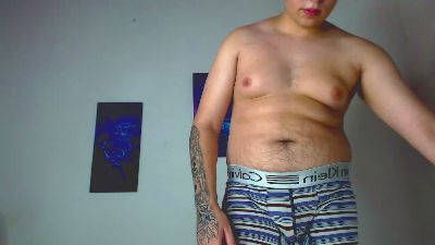 bruce_max live cam on Cam4