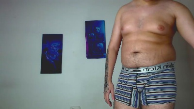 bruce_max live cam on Cam4