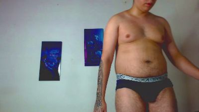 bruce_max live cam on Cam4