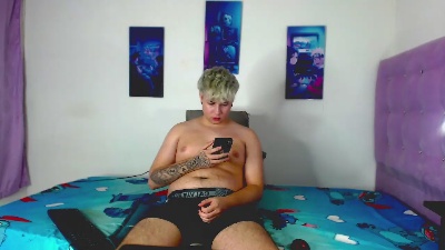 bruce_max live cam on Cam4