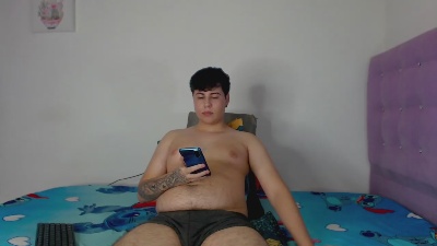 bruce_max live cam on Cam4
