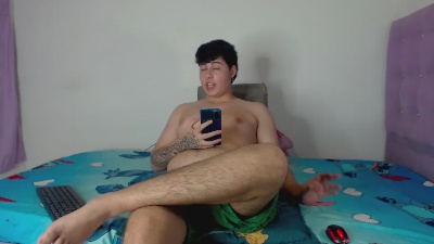 bruce_max live cam on Cam4