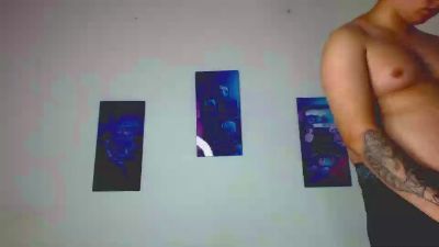 bruce_max live cam on Cam4