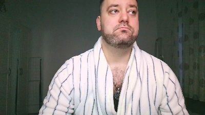 brucemf live cam on Cam4