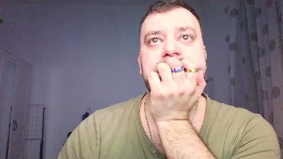 brucemf live cam on Cam4