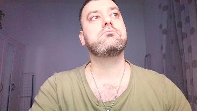 brucemf live cam on Cam4