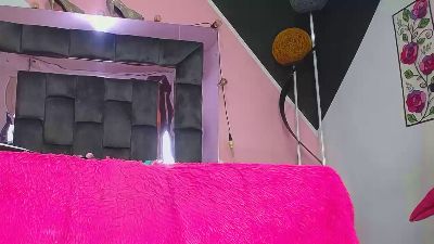 brunetelia1 live cam on Cam4