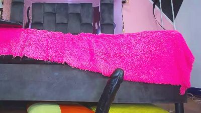 brunetelia1 live cam on Cam4