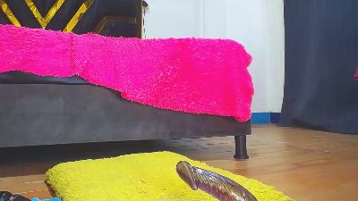 brunetelia1 live cam on Cam4