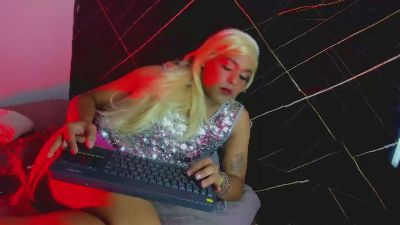 bruno_clark01 live cam on Cam4