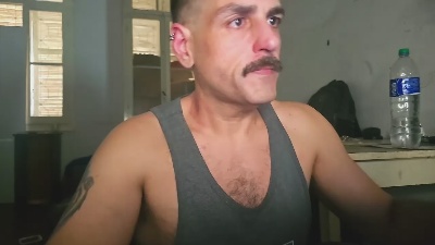 brunotouro69 live cam on Cam4