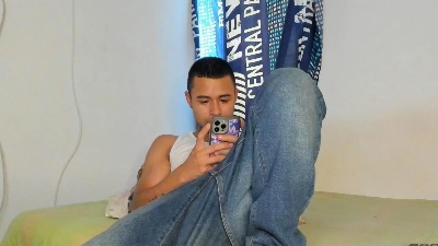 bryan1839 Live Cam on Cam4