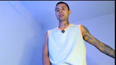 bryan1839 live cam on Cam4