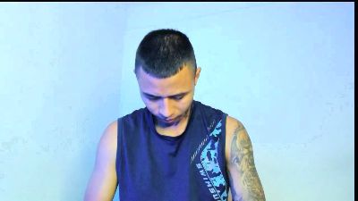 bryan1839 live cam on Cam4