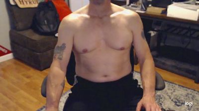 bryce895 live cam on Cam4