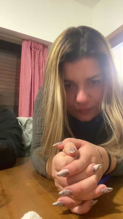 bt89 live cam on Cam4