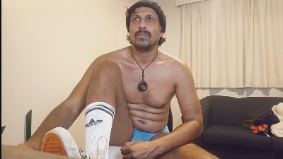 bucketbongs live cam on Cam4
