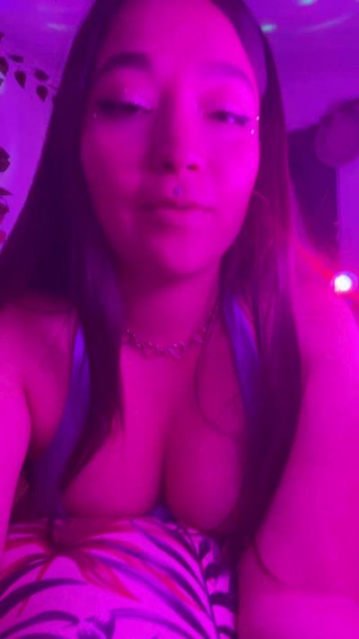 buga_hot live cam on Cam4