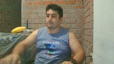 builtfpleasure live cam on Cam4