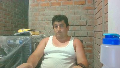 builtfpleasure live cam on Cam4