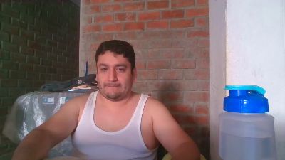 builtfpleasure live cam on Cam4