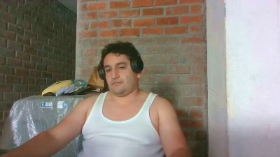 builtfpleasure live cam on Cam4