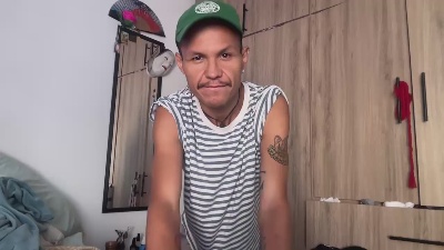 bulgemx4 live cam on Cam4