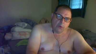 bullballs2 live cam on Cam4
