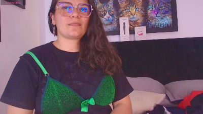 bulma_hot_ live cam on Cam4