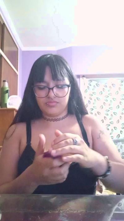 bunnypaws0 live cam on Cam4