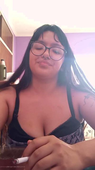 bunnypaws0 live cam on Cam4