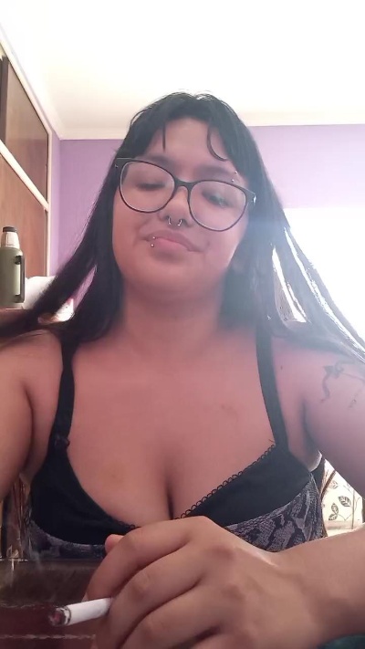 bunnypaws0 live cam on Cam4