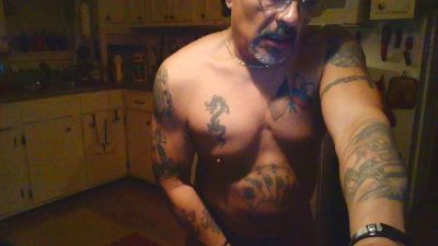 buttbyter1 live cam on Cam4
