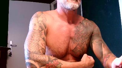 buttfuck_bln live cam on Cam4