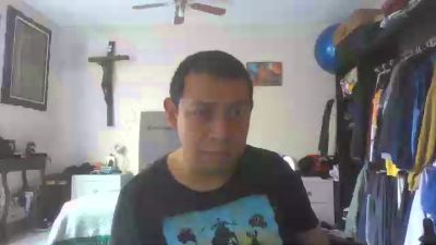 bycarlos00 live cam on Cam4