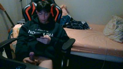 bzkarz live cam on Cam4