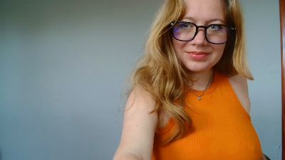cabrina265 live cam on Cam4