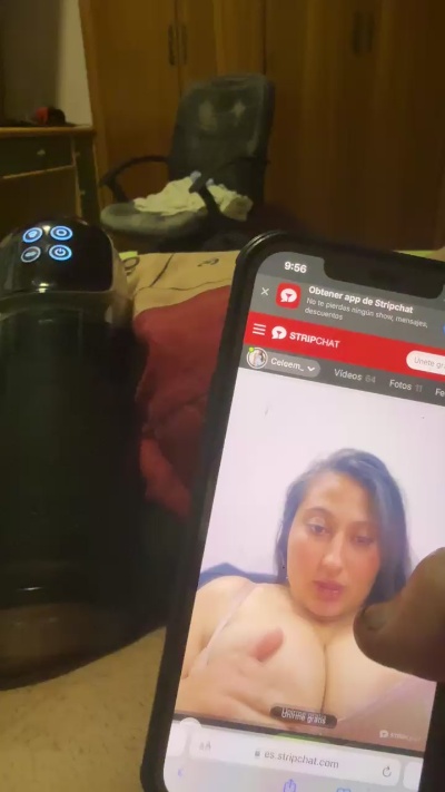 cachonda83 live cam on Cam4