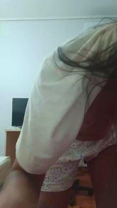 calda25 live cam on Cam4