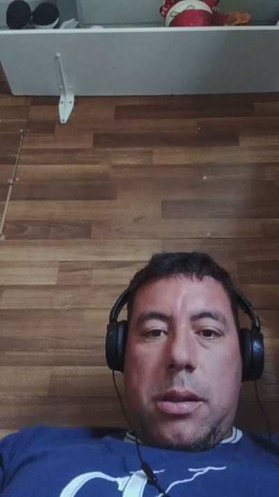 calenton190 live cam on Cam4