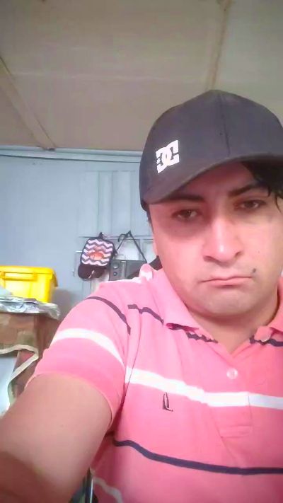 caliente23 live cam on Cam4