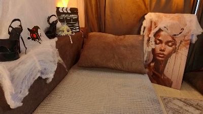 calithra live cam on Cam4