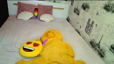 call_me_cutie live cam on Cam4