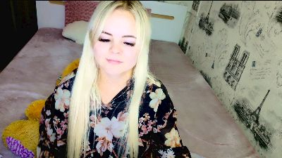 call_me_cutie live cam on Cam4