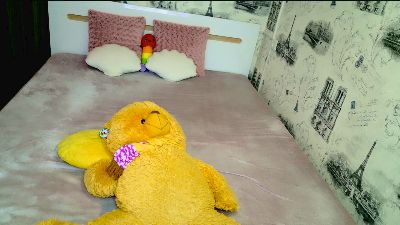 call_me_cutie live cam on Cam4