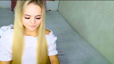 call_me_cutie live cam on Cam4