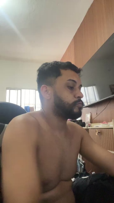 cam_moreno23 live cam on Cam4