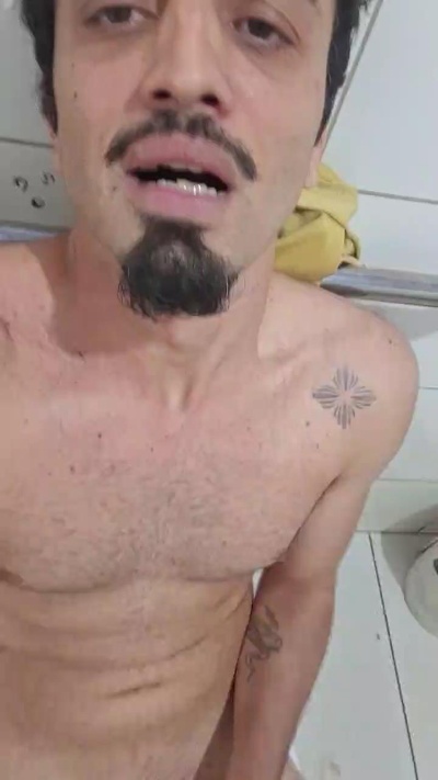 camargo12 live cam on Cam4