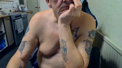 cambsman60 live cam on Cam4